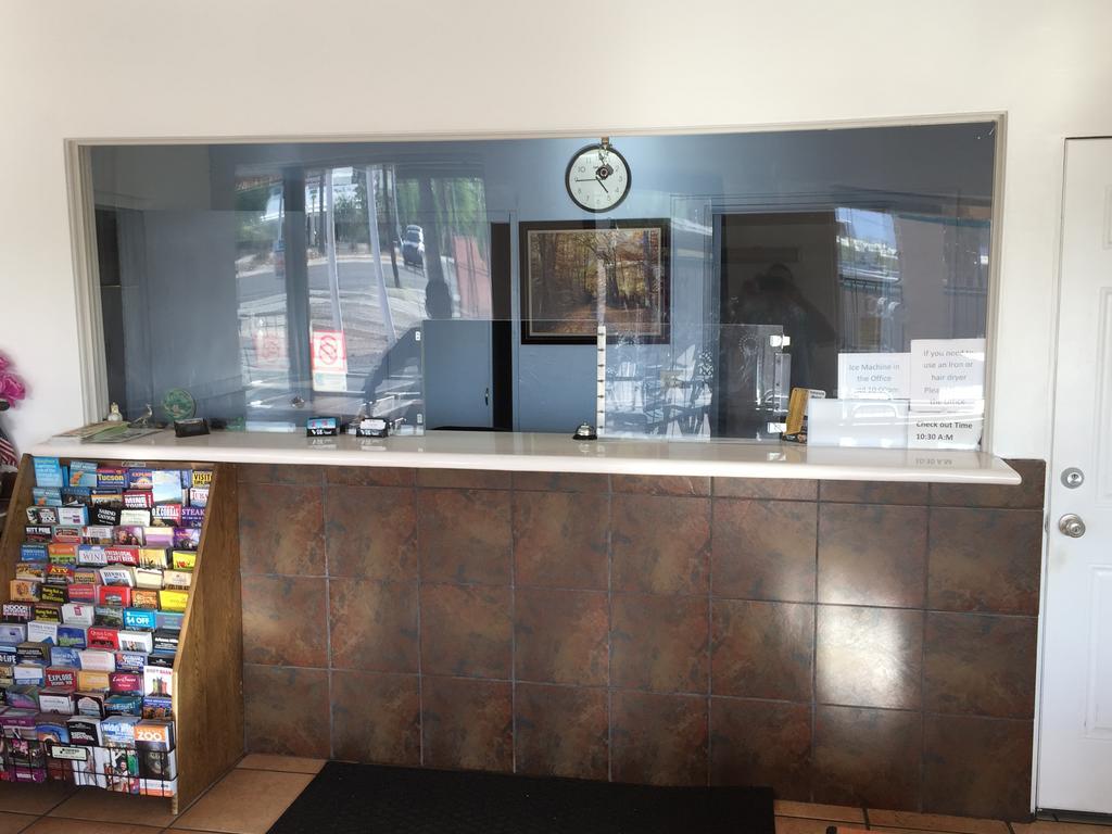 Amazon Motel Tucson Bagian luar foto