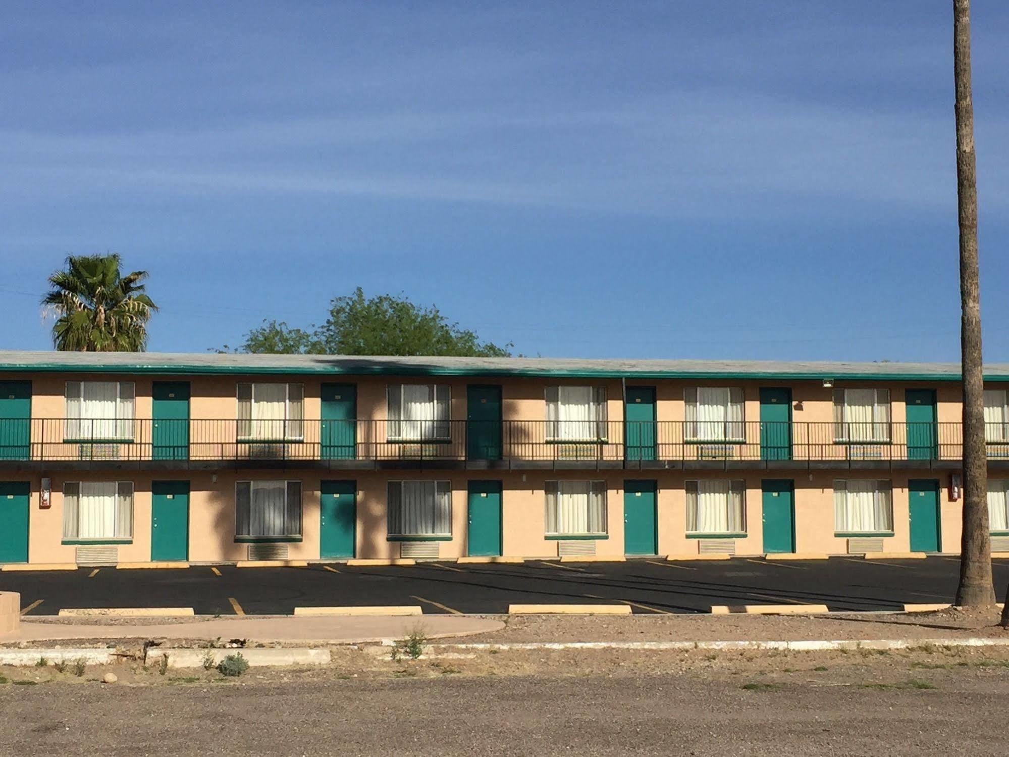 Amazon Motel Tucson Bagian luar foto